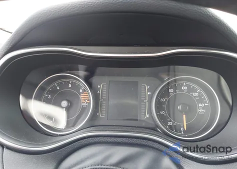 2021 Jeep Cherokee Altitude 4X4 z USA, uszkodzony, nr VIN 1C4PJMLB3MD100981